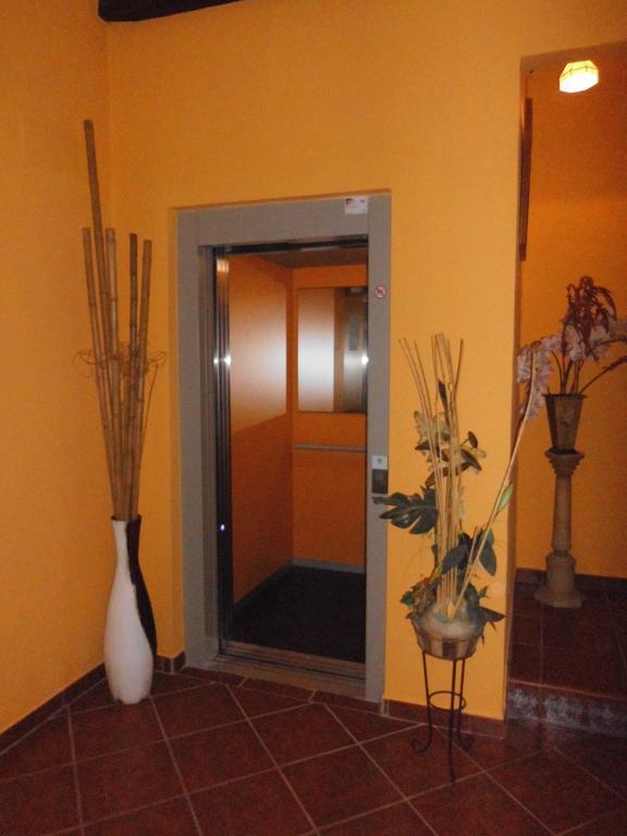Apartamentos Trinidad アランヘ エクステリア 写真